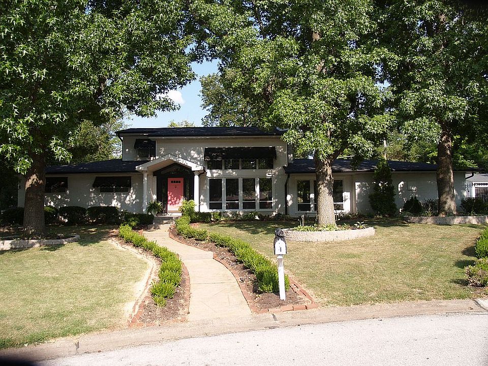 1st image of 4 Lynne Ct