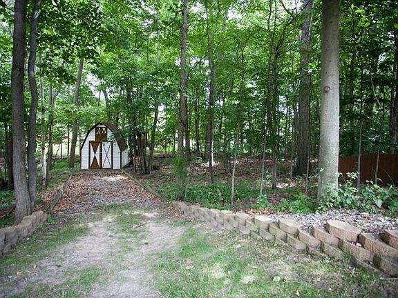 5th image of 1674 Wildwood Trl