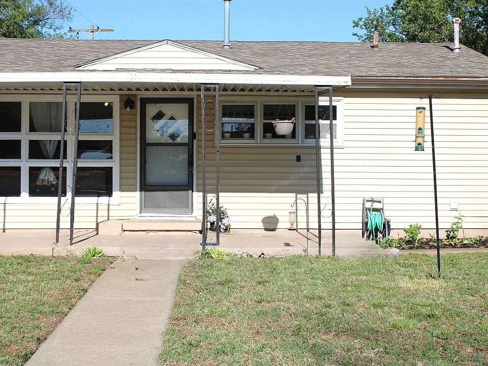 1st image of 634 Steahlin Ave