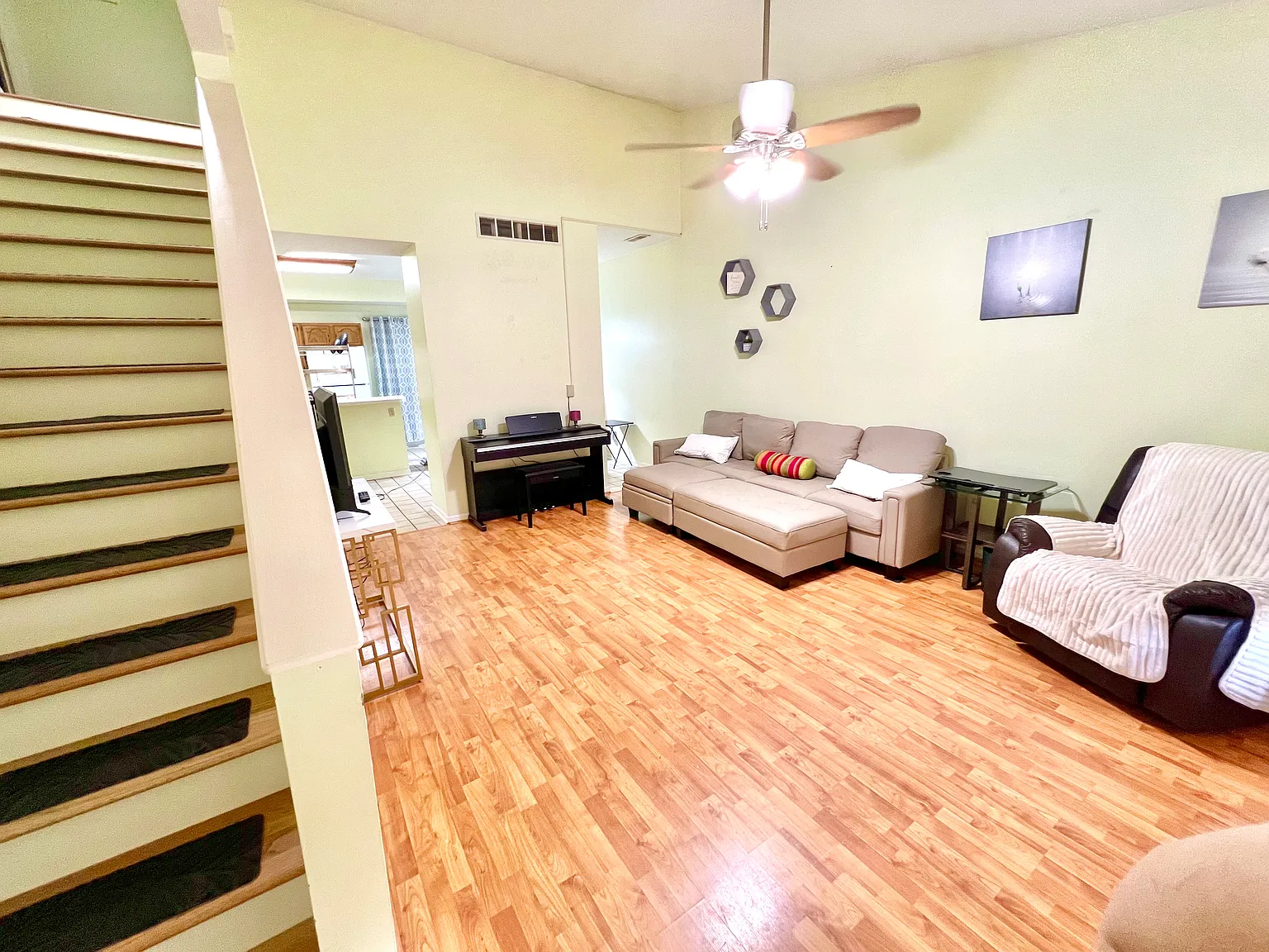1 bed, $1,100 — Photo 4