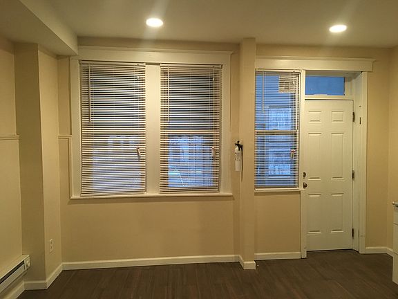 Large open concept kitchen
