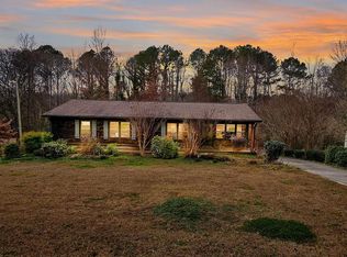 417 McFoilton Ln, Scottsboro, AL 35768