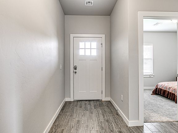 5th image of 9897 Abington Cir