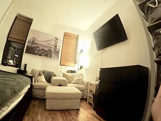 Rented by Nest Seekers International