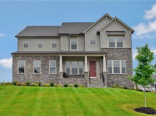 1701 James Overlook Dr, Chester, VA 23836