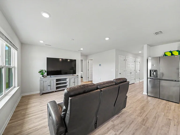 6465 Slabinski Ln — Photo 10