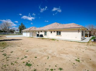 40316 18th St W, Palmdale, CA 93551