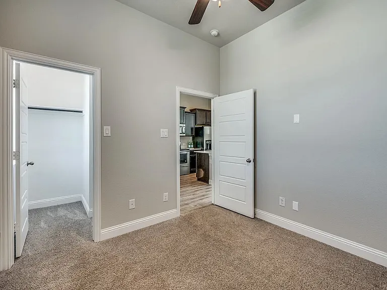 1912 Bel Air Dr — Photo 14