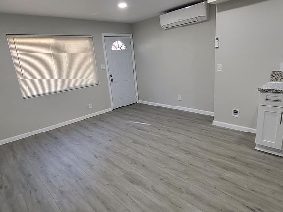 3rd image of 2806 10th St