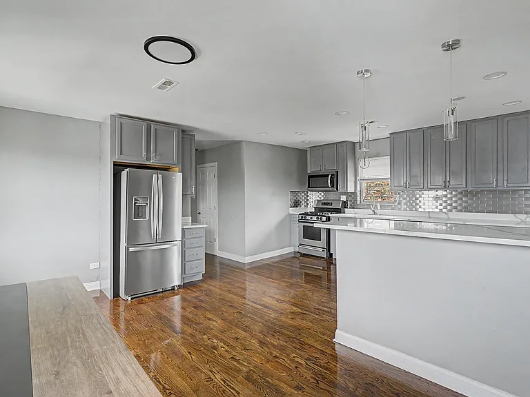 6540 S Maryland Ave #3 — Photo 8