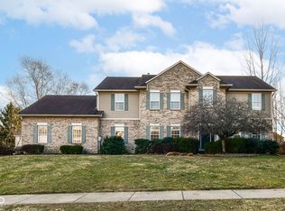 11482 Burkwood Dr, Carmel, IN 46033