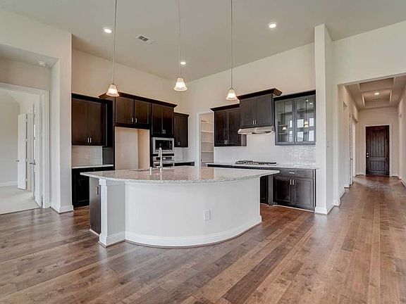 Tulane - Kitchen