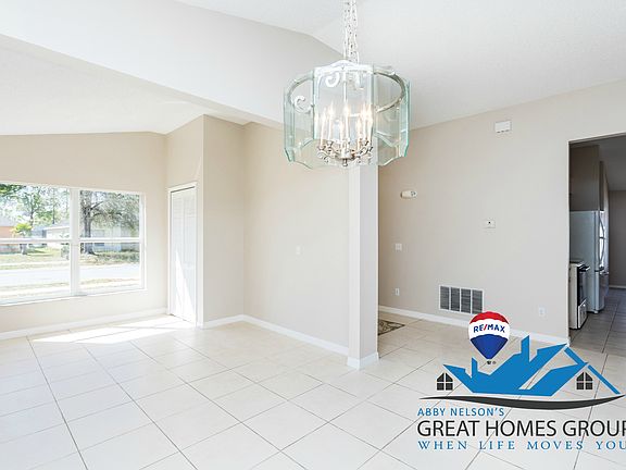 4th image of 4909 Monarch Ln