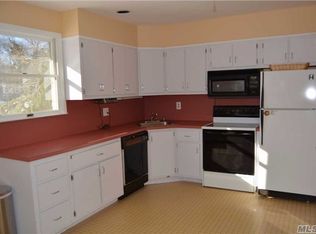 23 Denise Dr, North Babylon, NY 11703