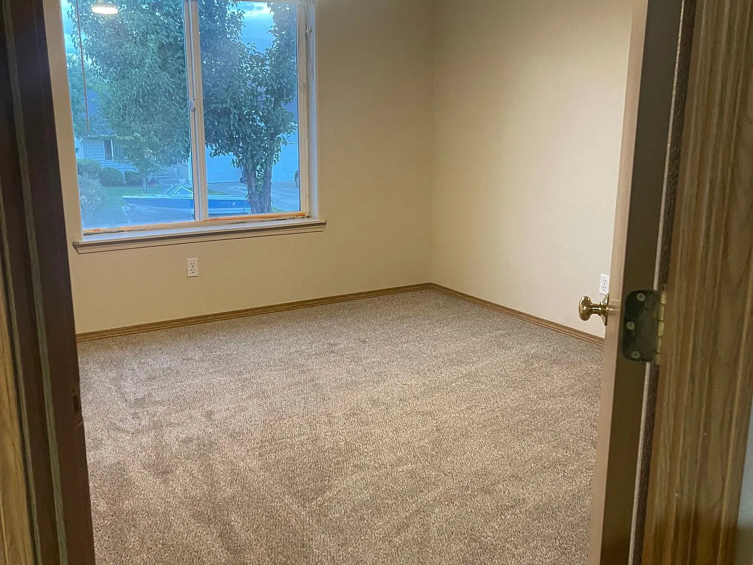 3 bed, 2.5 bath, 1248 sqft, $1,950 — Photo 3