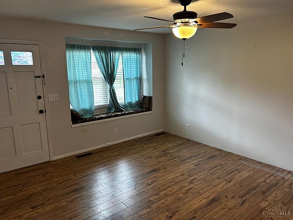 3rd image of 3753 Hermes Dr