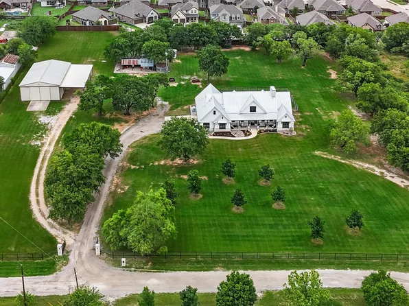 408 Creek Hill Way, Justin, TX 76247