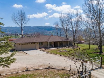 28500 Bear Valley Rd, Tehachapi, CA, 93561
