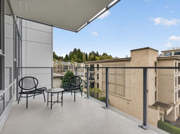 2 bedroom rental in West Vancouver — photo 12