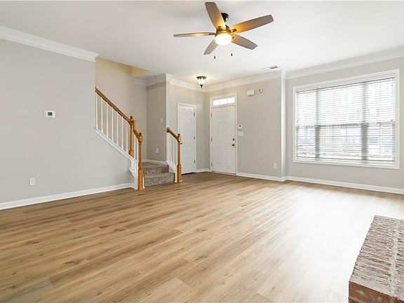 5th image of 3864 Guilderoy Ln