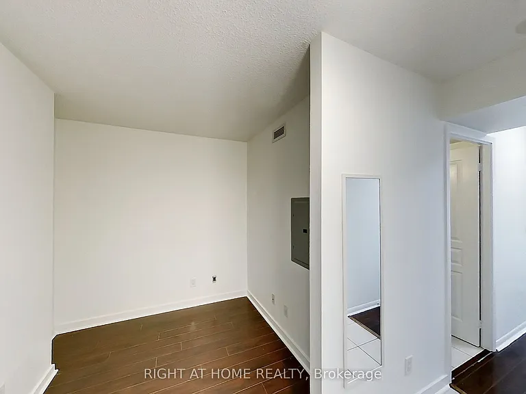 18 Yonge St #1813 — Photo 3