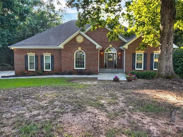 8080 Lakemont Close, McDonough, GA 30253