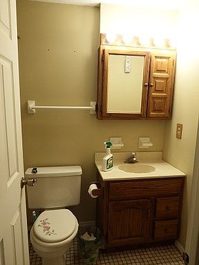 5th image of 4701 Kenilwood Ave