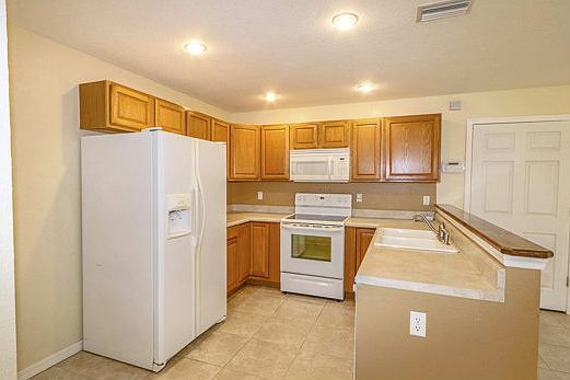 4th image of 10336 S Orange Blossom Blvd