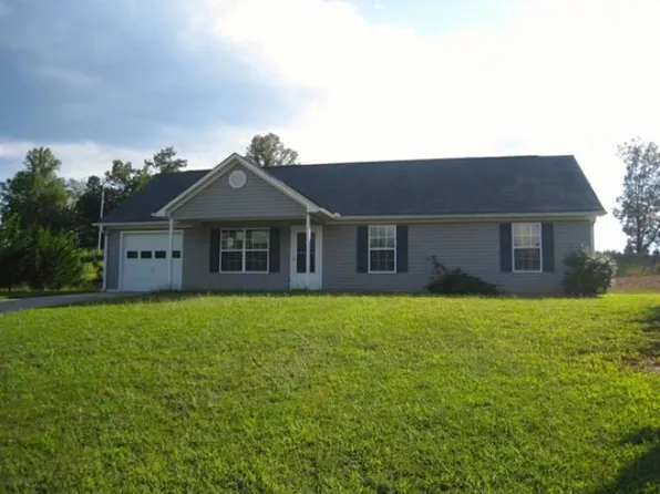 150 Juniper Dr #3, Ellijay, GA 30540