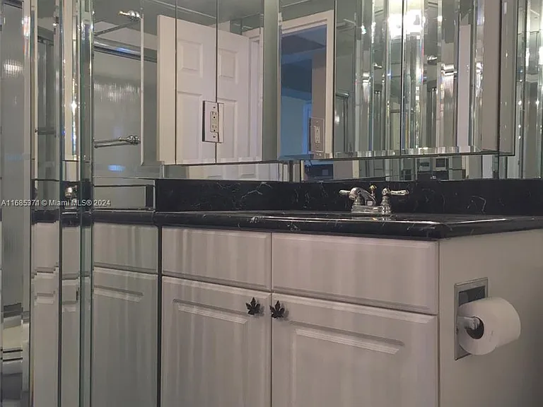2501 S Ocean Dr #L11 — Photo 19