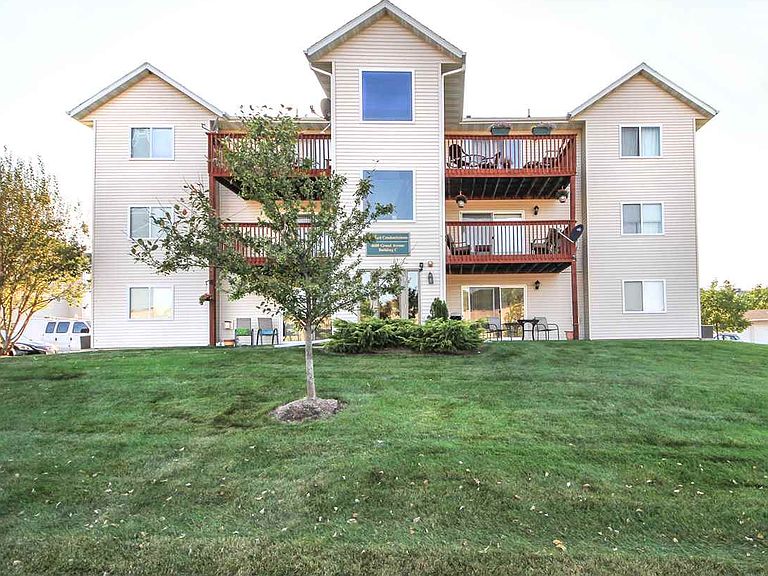 4600 Grand Ave Davenport, IA, 52807 Apartments for Rent Zillow