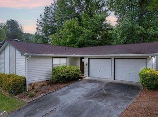 1709 Merry Oak Rd SW, Marietta, GA 30008