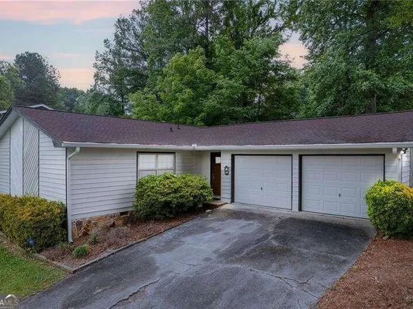 1709 Merry Oak Rd SW, Marietta, GA 30008