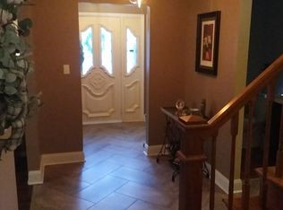 268 Lake Dr, Murphysboro, IL 62966