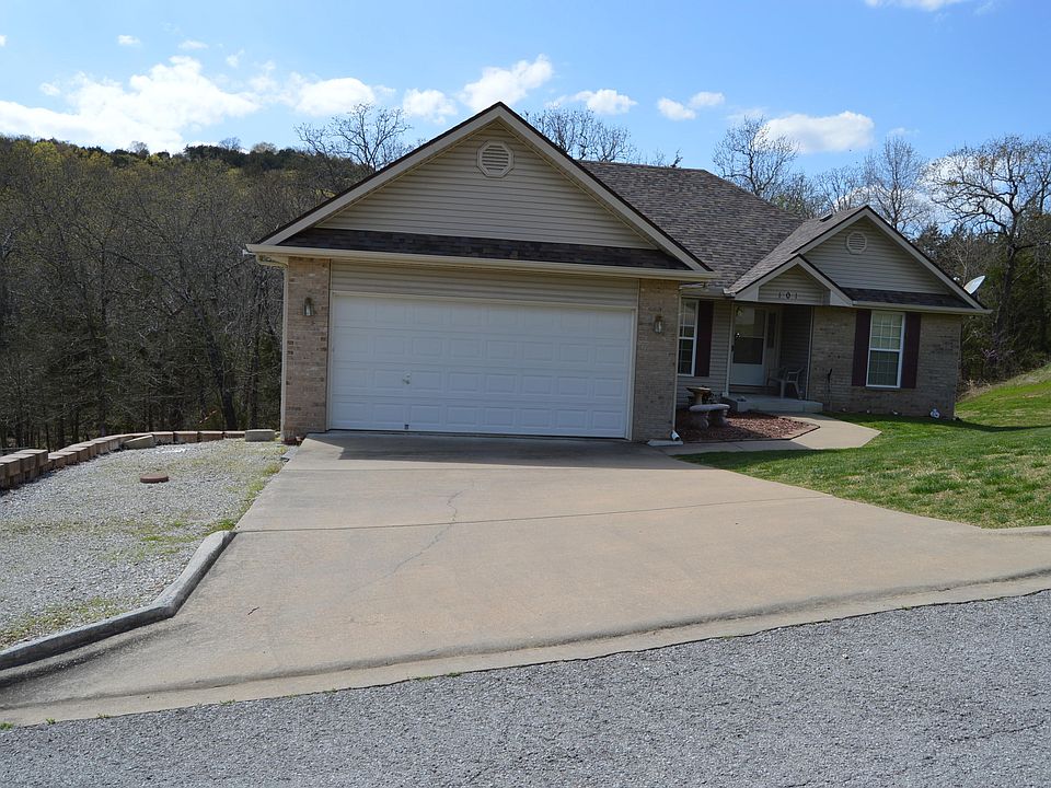 1st image of 101 Brandy Ln