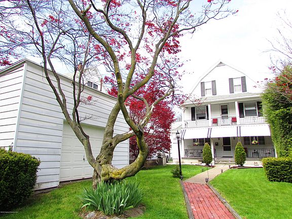 2nd image of 1218 Luzerne St