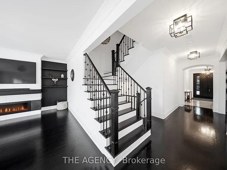 119 Turner Dr — Photo 9