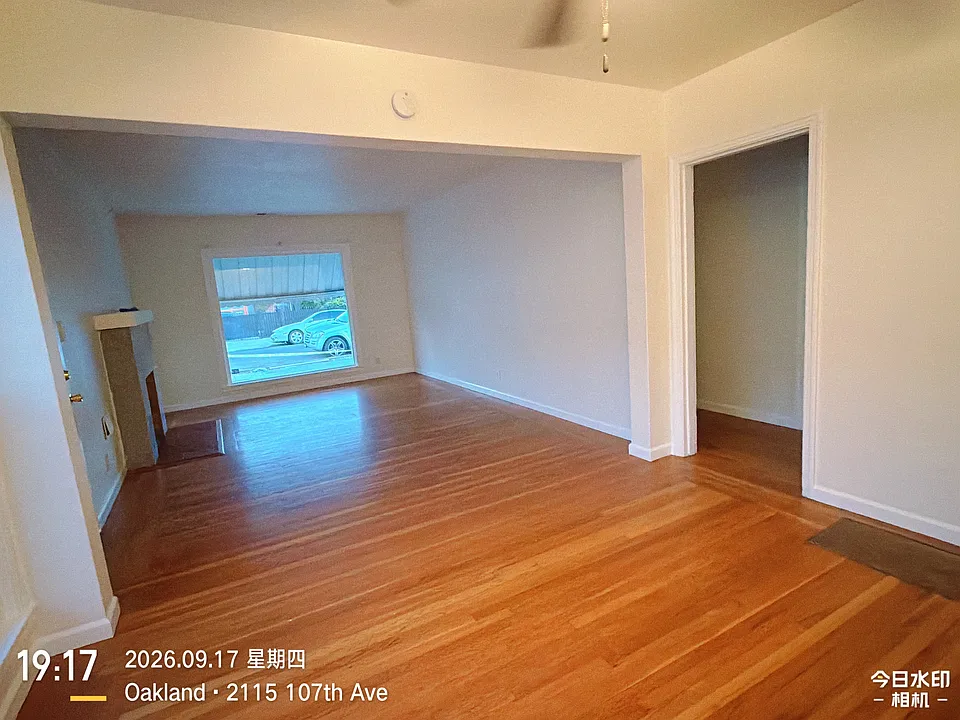 2115 107th Ave
