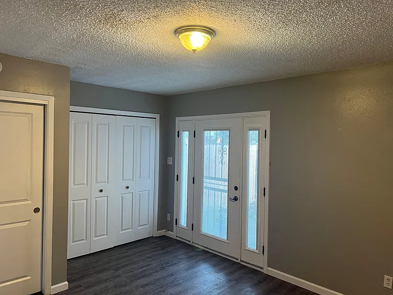 3608 Lafayette Dr NE #B — Photo 11