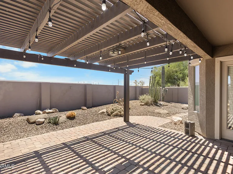 2501 S 255th Dr — Photo 38