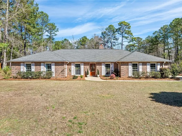 2076 S Evergreen Dr, Auburn, AL 36830