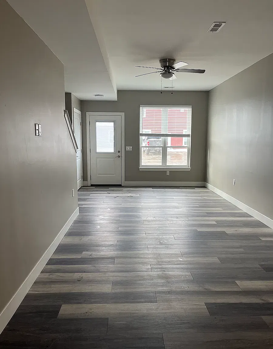 2 bed, 1.5 bath, 1200 sqft, $1,250 — Photo 3
