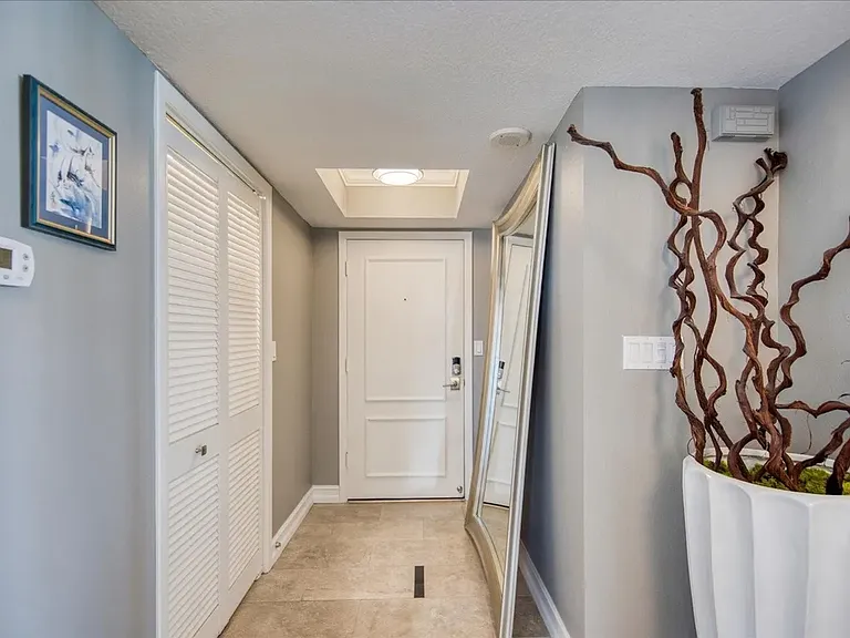 17400 Gulf Blvd #J9 — Photo 6