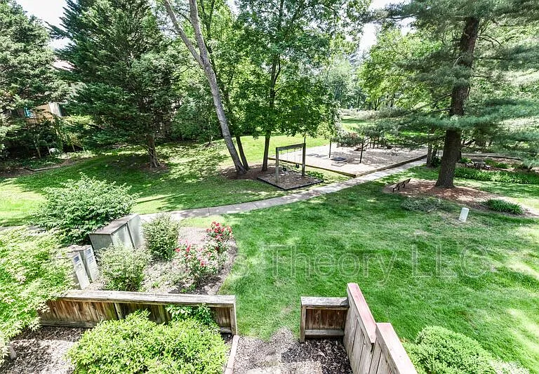 2107 Golf Course Dr — Photo 27