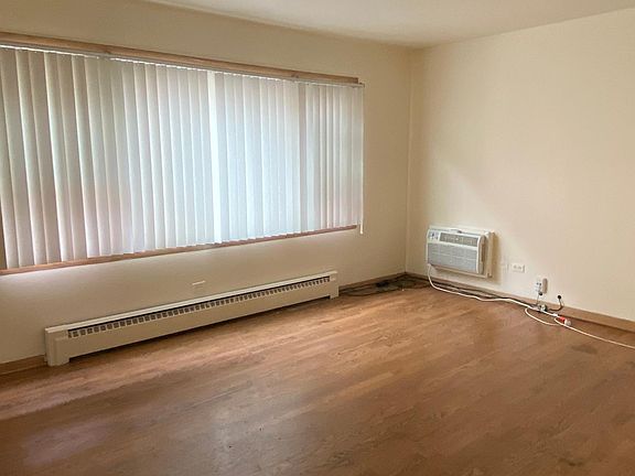 2nd image of 4255 N Neva Ave #1C
