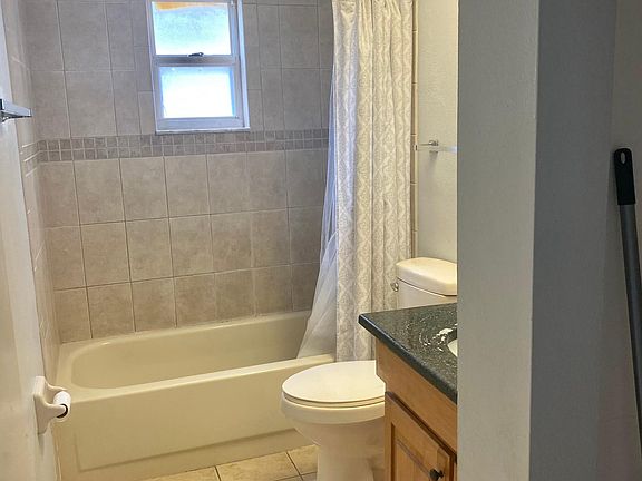 5th image of 2564 42nd Ave N #1