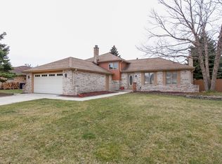 15366 Raintree Dr, Orland Park, IL 60462
