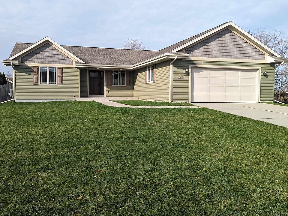 1st image of 1613 Wildrose Way