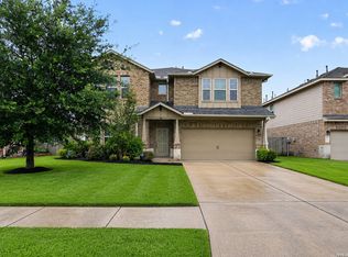 135 Meadow Valley Dr, Conroe, TX 77384