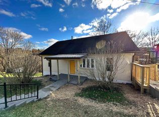 1420 Beverly Rd, Fairmont, WV 26554